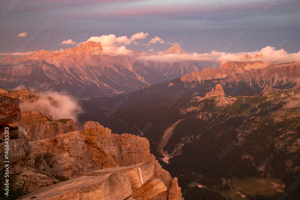 Dolomite stuning sunset from the Lagazuoi refuge