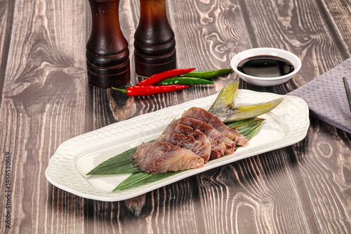 Obraz na płótnie Raw yellowtail fresh fish sashimi w salonie