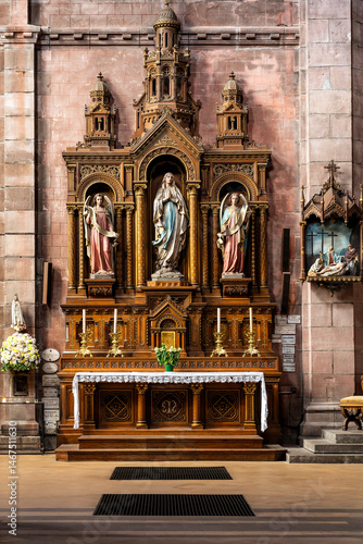 Seitenaltar in der Kirche Sainte Catherine in Provenchères-sur-Fave