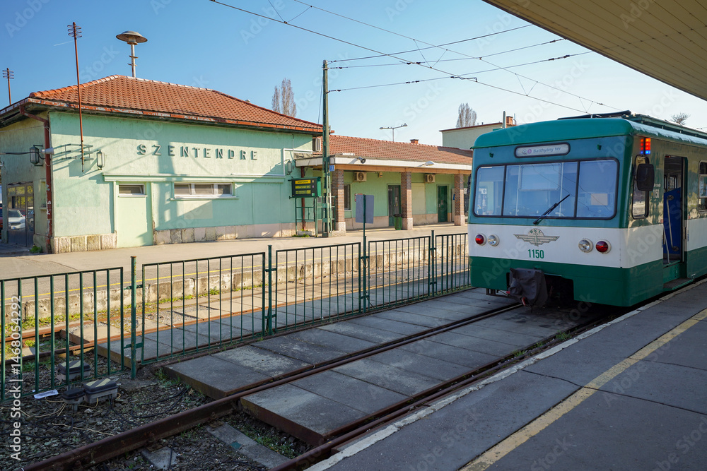 Fototapeta premium szentendre, town, traditional, travel, europe, village, architecture, hungary, tourism, hungarian, budapest, european, old, historic, tourist, city, landmark, view, building, street, destination, city