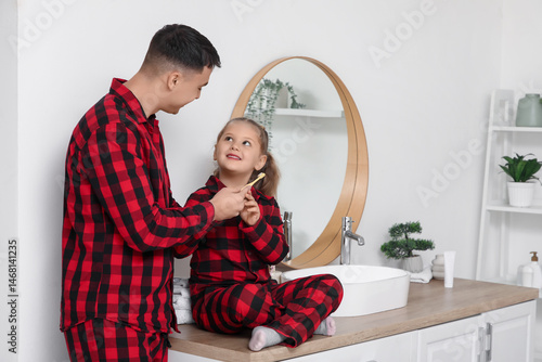Little girl and her father ...