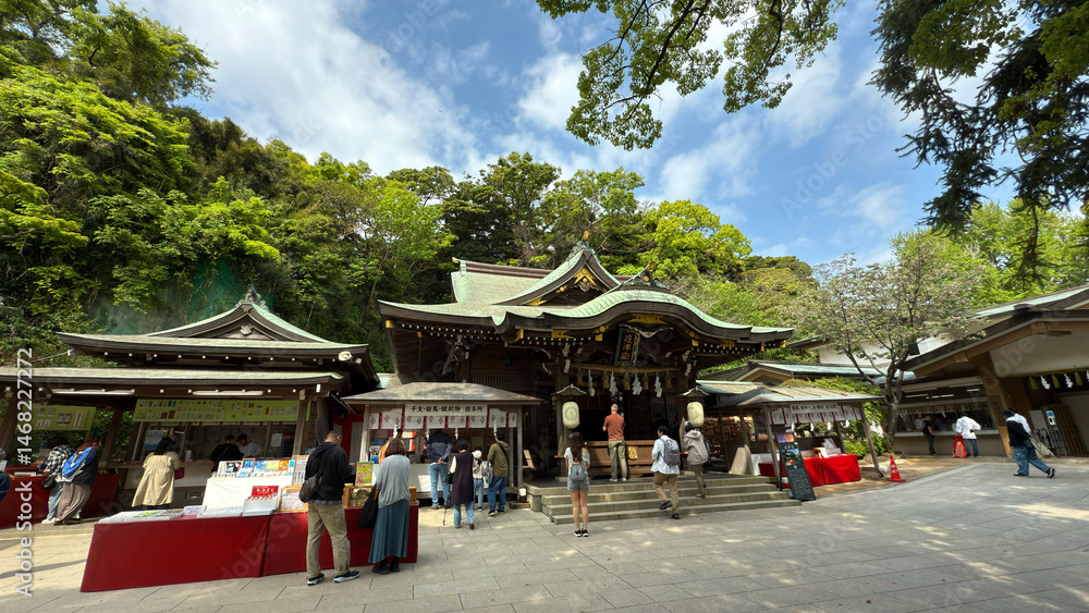 江の島神社 江の島神社