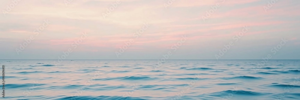 Obraz premium Sunset Over Tranquil Ocean Horizon: Serene Nature Landscape