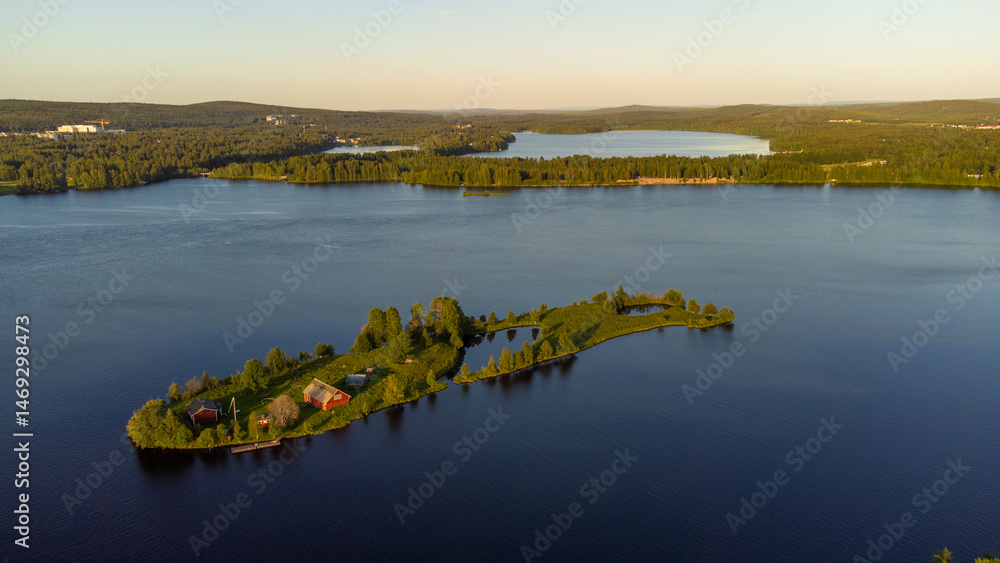 Obraz premium Remote island in sunset (midnight sun)