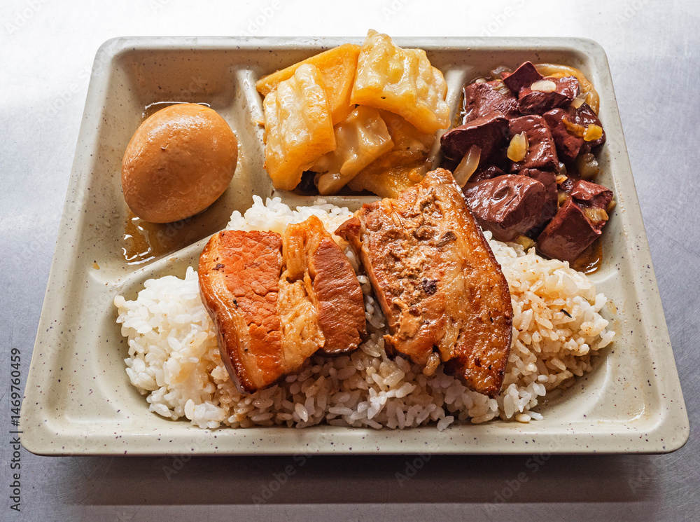 Obraz premium Taiwan's famous cuisine - stewed pork and rice