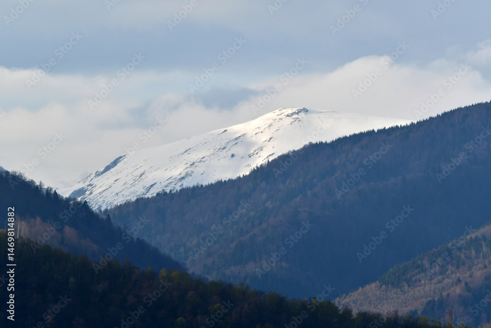 Fototapeta premium snow covered mountains