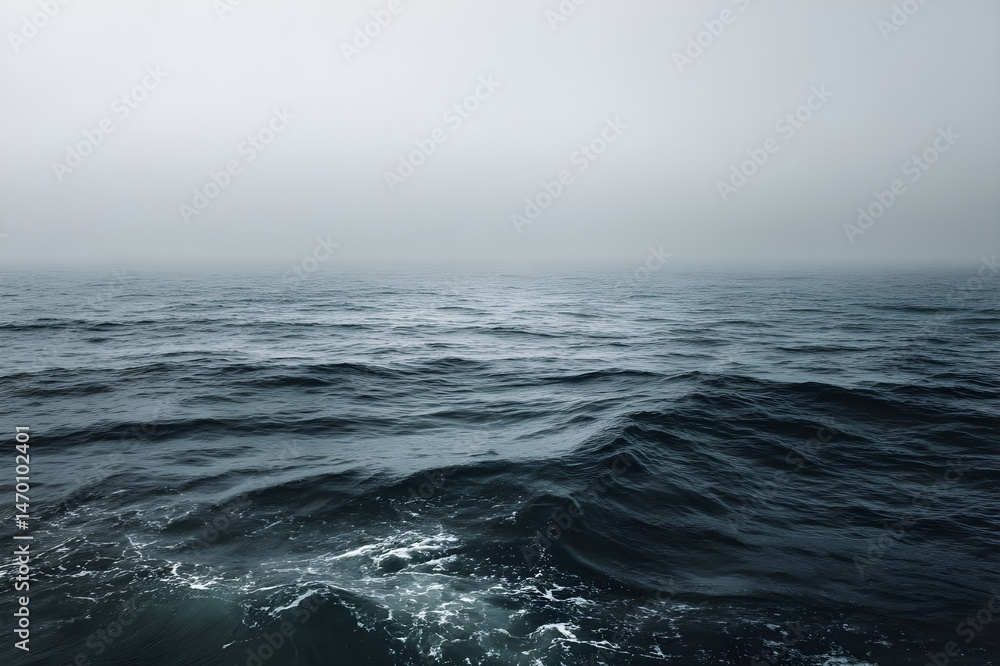 Fototapeta premium Vast moody ocean under an overcast sky