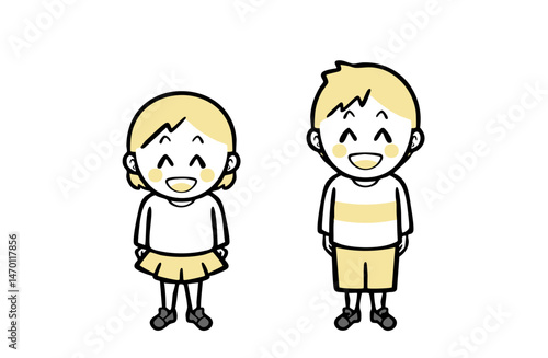 笑顔の、普段着の男女の子ども