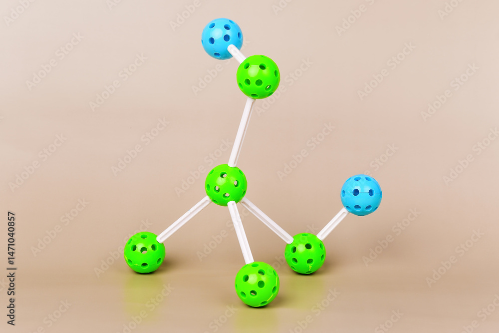 Obraz premium Molecule model is isolated on a neutral background