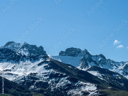 Wallpaper Mural aiguille de la grand fond en beaufortain secteur arêches, avec neige et traces d'avalanches Torontodigital.ca
