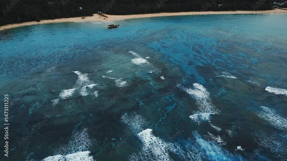 空撮した南の島の珊瑚礁の海 空撮した南の島の珊瑚礁の海