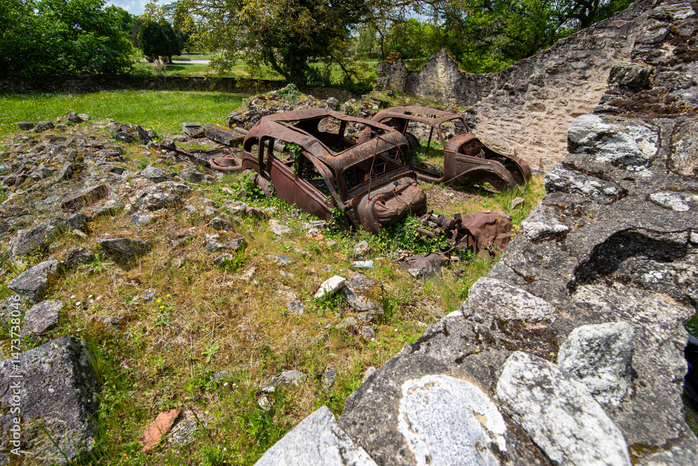 voitures d'époques abandonnées voitures d'époques abandonnées