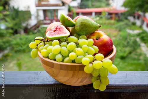 Obraz na płótnie Fruit bowl with fruits w salonie