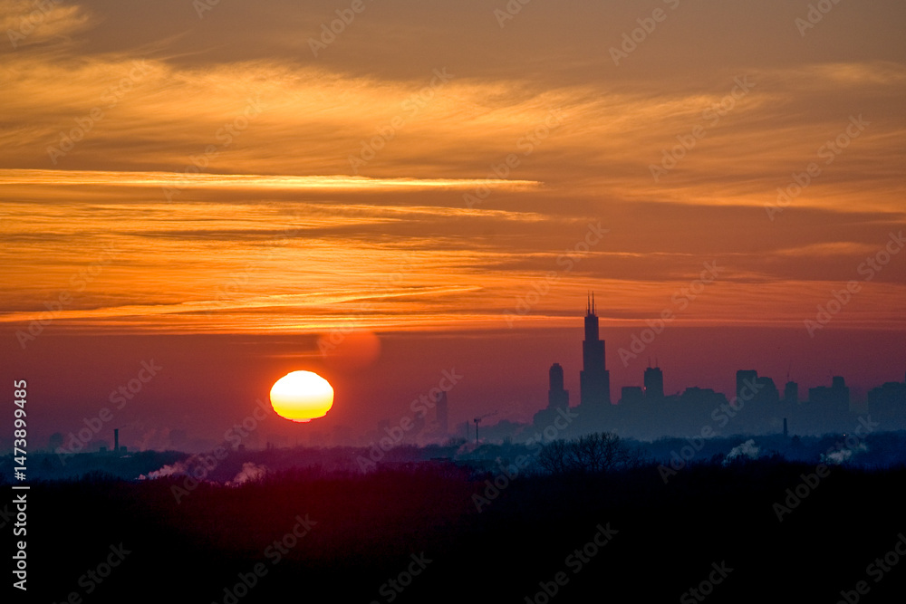 Naklejka premium Ciryscape of Chicago downtown on sunset. Colored sky