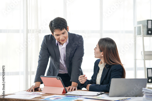 Wallpaper Mural Business Colleagues Discussing Project in Office Torontodigital.ca