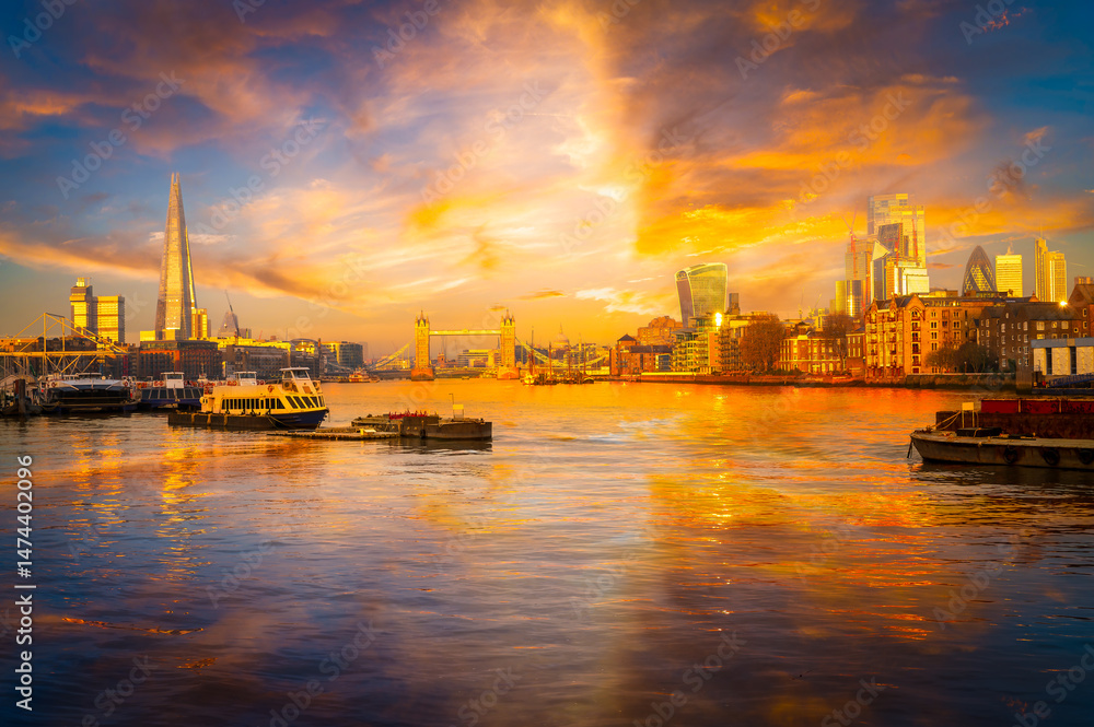 Fototapeta premium Landscape with Tower Bridge in London at sunset time.