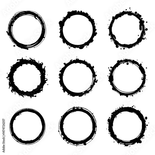Grunge circles round frames, grunge textured hand drawn elements set