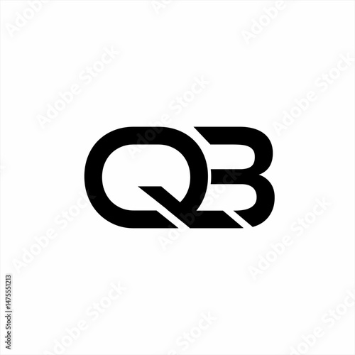 Design the letter QB or Q3 logo with a rotating arrow on the letter Q.