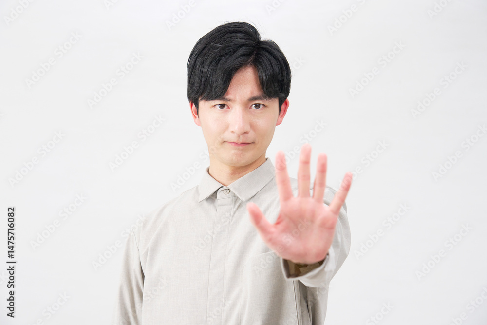 男性 禁止のポーズ 20代 白背景 男性 禁止のポーズ 20代 白背景