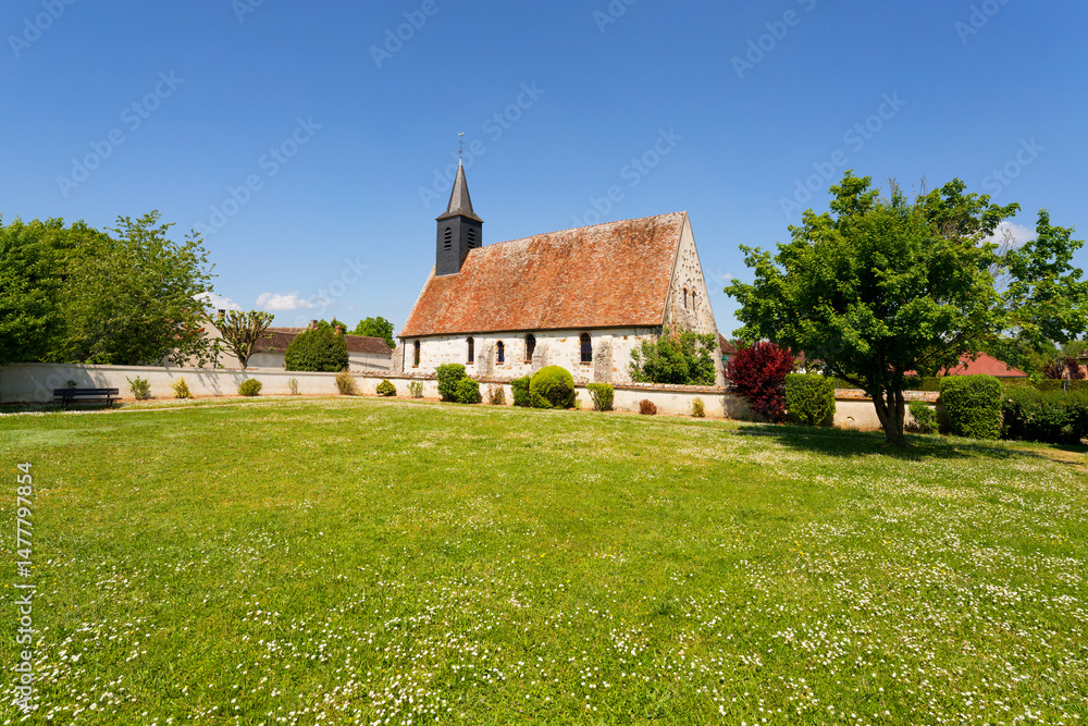 Fototapeta premium Gravon village the in the alluvial plain of La Bassée. Île-de-France region