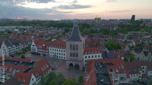 Wallpaper Mural Sunset Orbit Around Tall Character Building with Heist in the Background | FlyLens 4K Torontodigital.ca