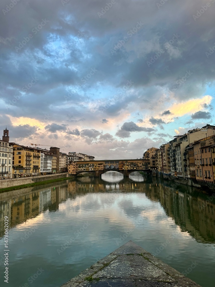 Fototapeta premium ponte vecchio florence italy