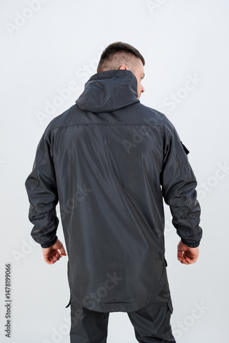 This stylish outdoor jacket for men combines functionality and comfort, making it the perfect choice for activewear enthusiasts. Available in a versatile black color, it ensures great style