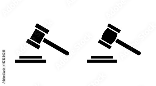 Gavel icon vector. judge gavel sign and symbol. law icon. auction hammer