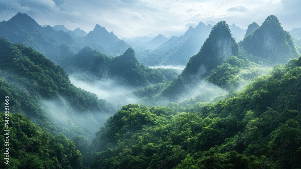 Obraz premium Misty Mountains of Enchanting China: A Breathtaking Panorama