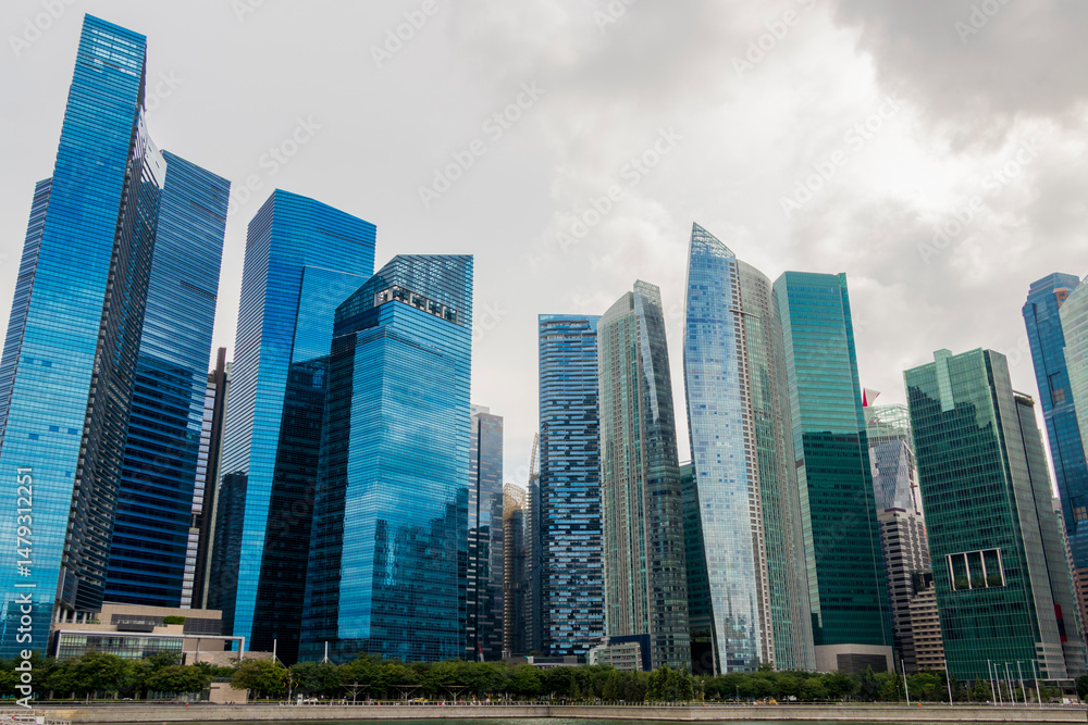 Fototapeta premium Downtown Core centre business district of Singapore. Skyscrapers and cityscape.