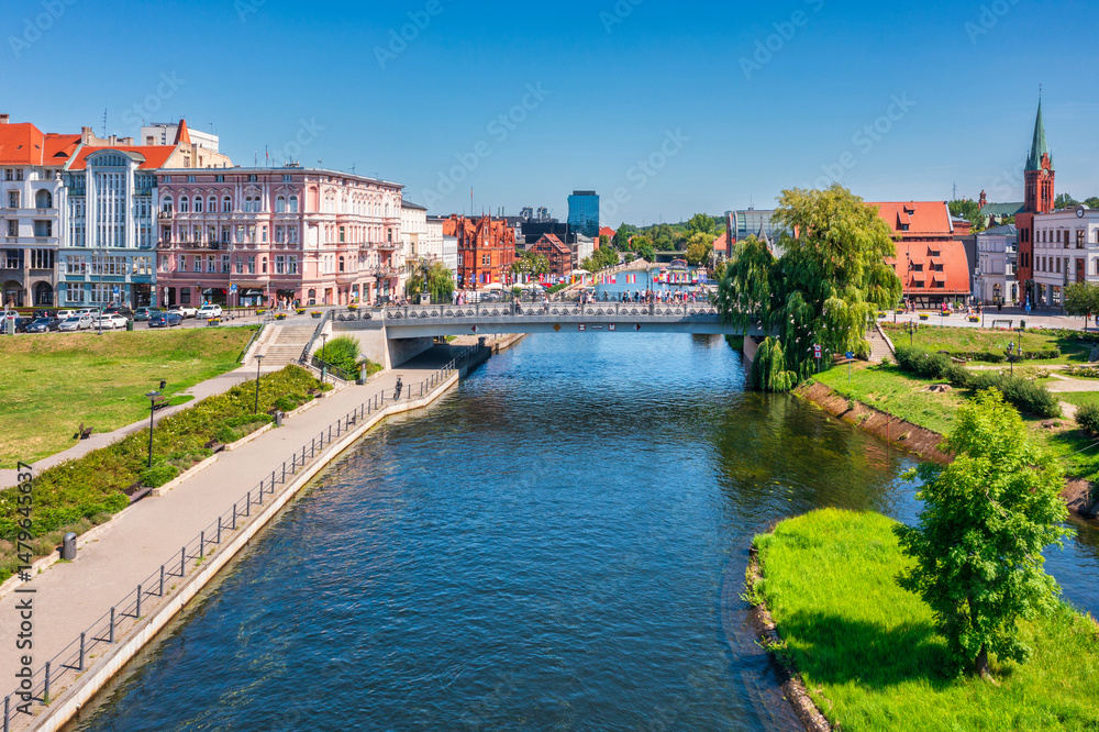 Obraz premium Architecture of the city center of Bydgoszcz at Brda river in Poland.