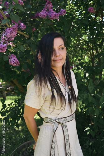 Schildmaid Wikinger und Flieder 