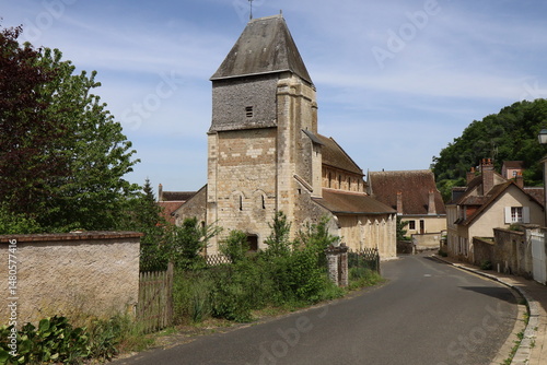 Eglise Saint-Genest, église romane, ville de Lavardin, département du Loir et Cher, France