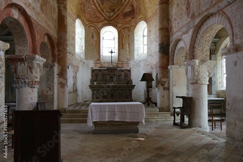 Eglise Saint-Genest, église romane, ville de Lavardin, département du Loir et Cher, France