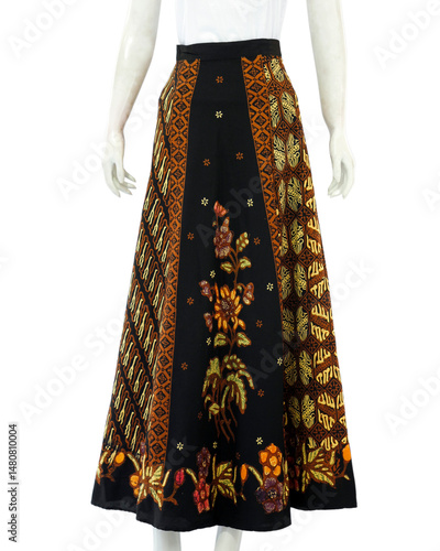 Women's batik skirts give an elegant image with beautiful floral motifs.