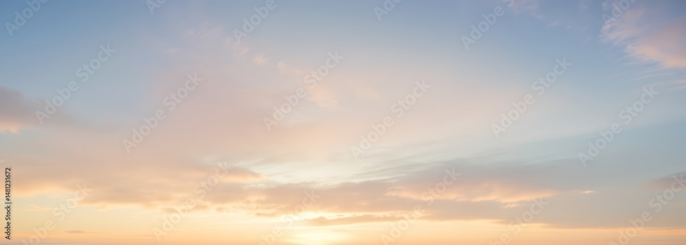 Obraz premium Pastel colored sky with clouds at sunrise or sunset soft and dreamy.