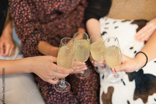 女子会・乾杯