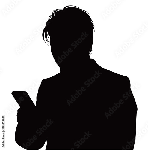 スマホを見るビジネスマンのシルエット