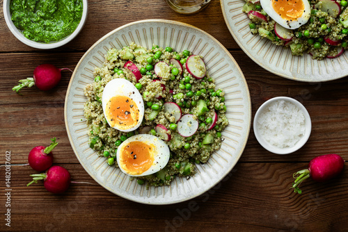 Cuadro en lienzo salade fraiche façon taboulé de petits pois, concombre, radis, quinoa, pesto de