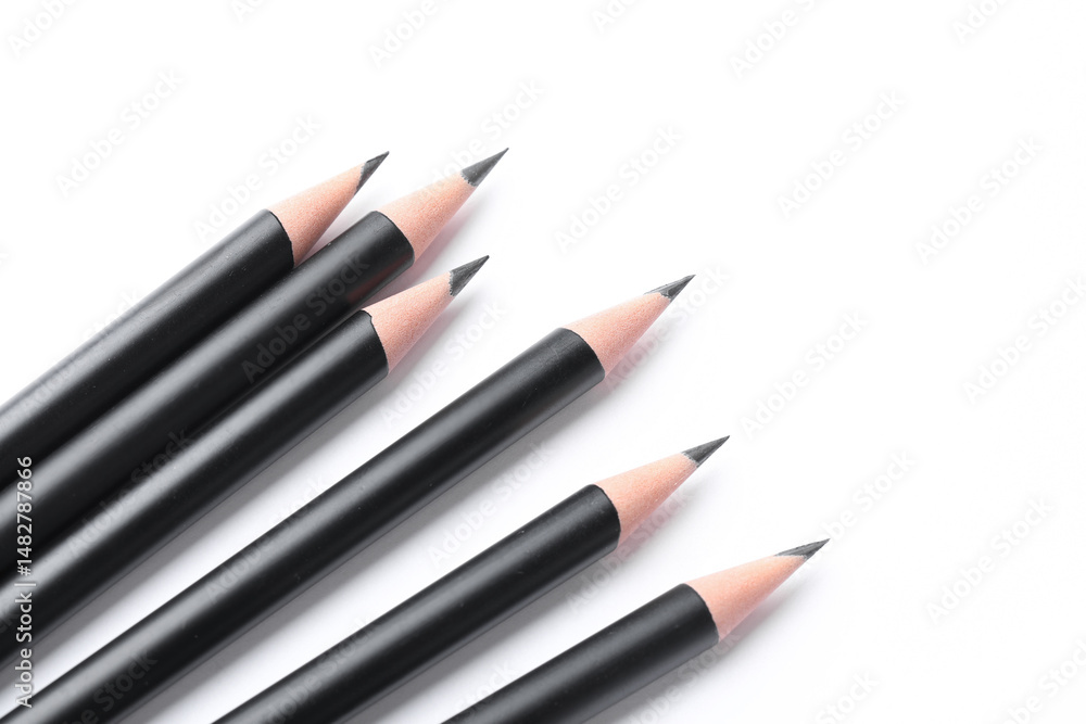 Naklejka premium Many sharp graphite pencils isolated on white