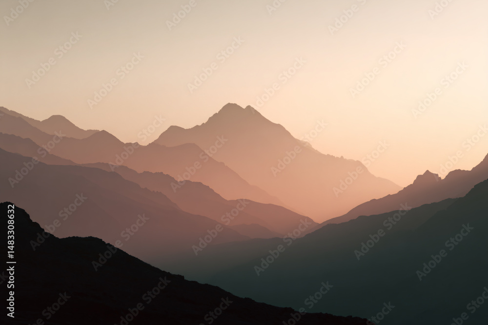 Obraz premium 015-049-Clouds-169-_Silhouette_of_mountains_glowing_with_alpi