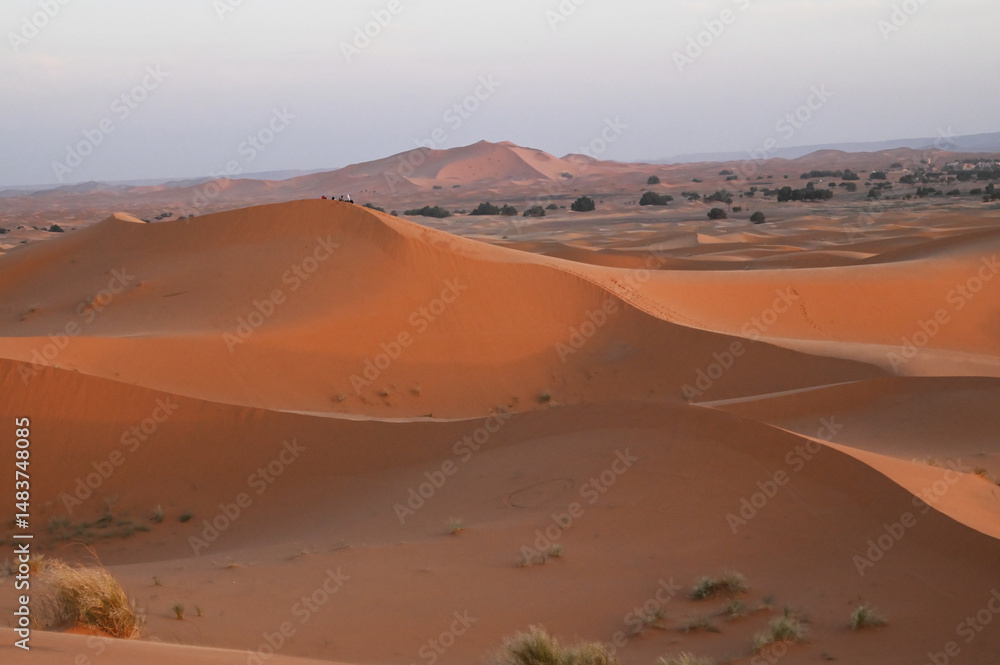 dunes de Merzouga (Maroc) dunes de Merzouga (Maroc)