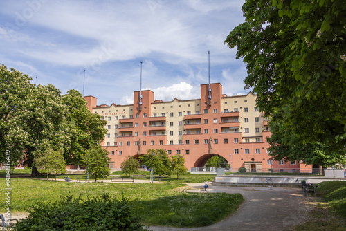 Panoramic View of Karl-Marx-Hof Housing Complex with Park