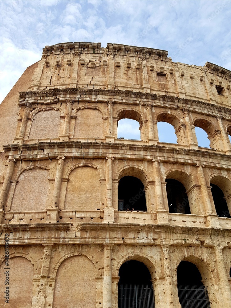 Fototapeta premium The main attraction of Rome is the ancient Colosseum