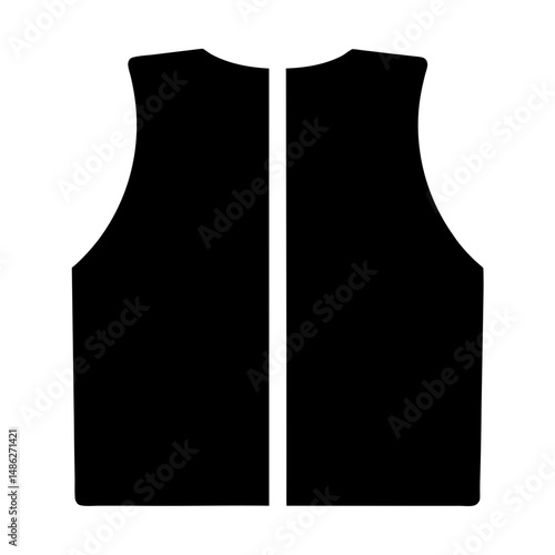Sleeveless shirt split in the middle with plain black color clothing