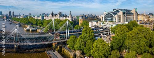 Canvas Print Aerial view of London Charing Cross railway station with its arched glass facade