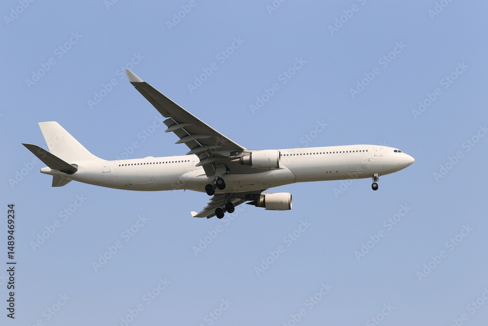 Obraz premium Airplane with beautiful sky on background,Travel and transportation concept.