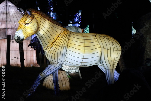 Sculpture lumineuse de cheval de przewalski