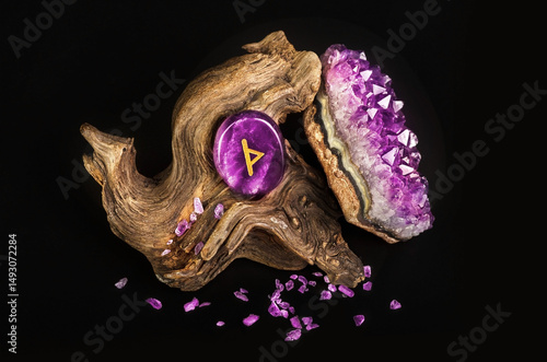 Sowilo Rune – Viking Symbol of the Sun and Success