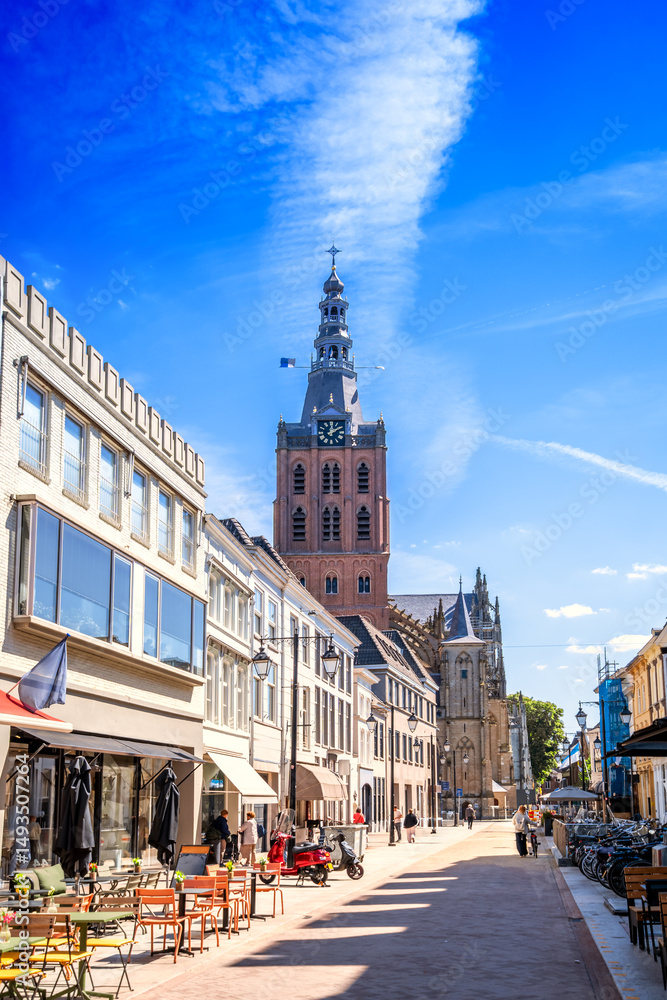 Fototapeta premium Altstadt, ’s-Hertogenbosch, Niederlande 